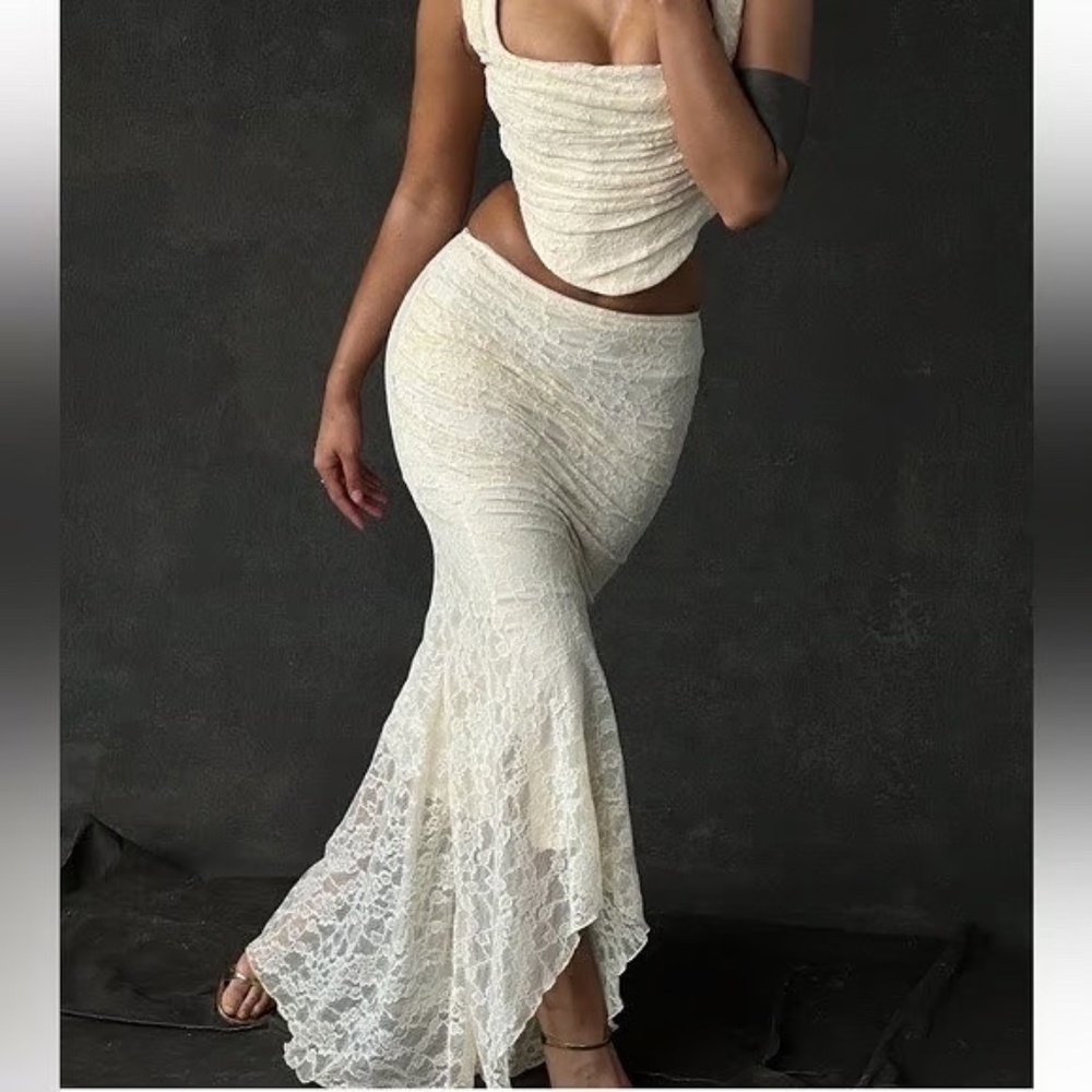 House of CB THERESE Vintage Cream Lace Maxi Skirt